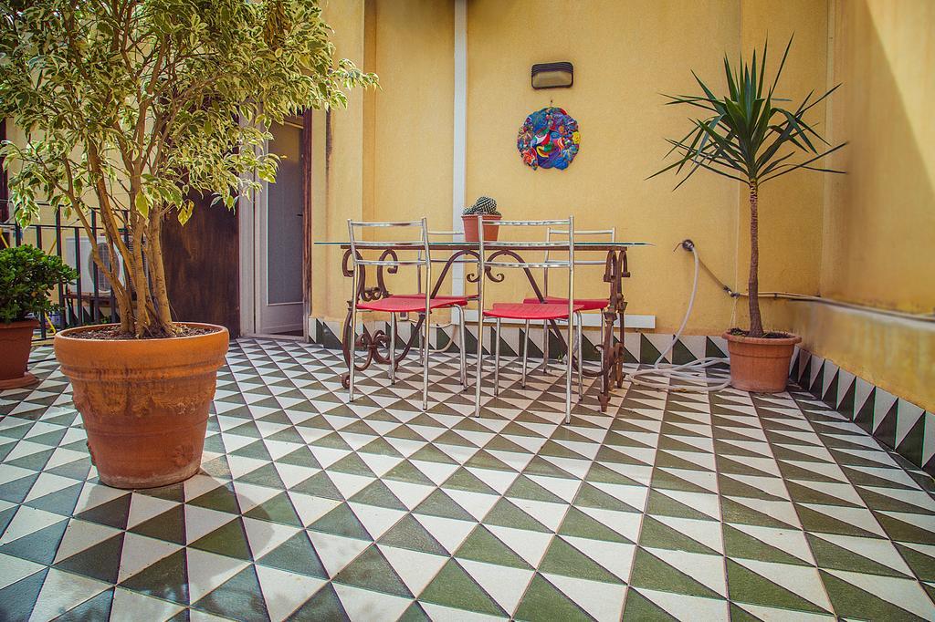 Palazzo Trinacria Apartment ปาแลร์โม ภายนอก รูปภาพ