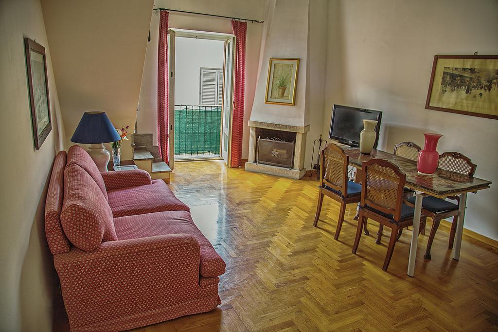 Palazzo Trinacria Apartment ปาแลร์โม ภายนอก รูปภาพ