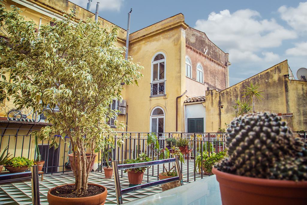 Palazzo Trinacria Apartment ปาแลร์โม ภายนอก รูปภาพ