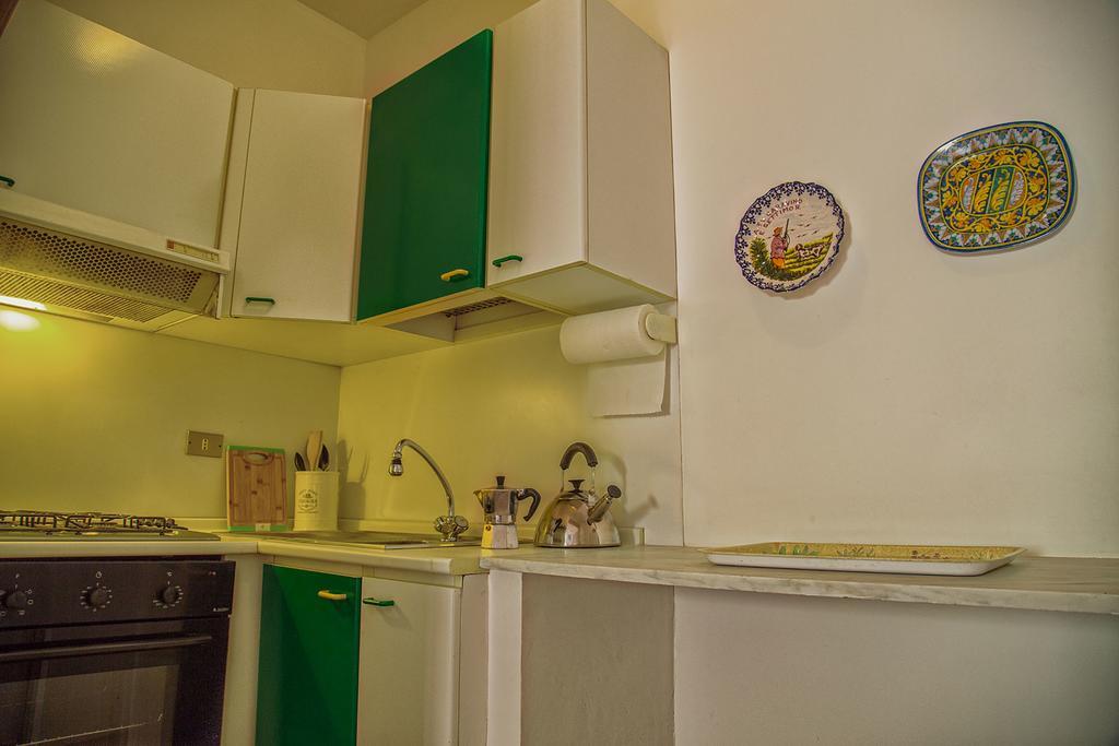 Palazzo Trinacria Apartment ปาแลร์โม ภายนอก รูปภาพ